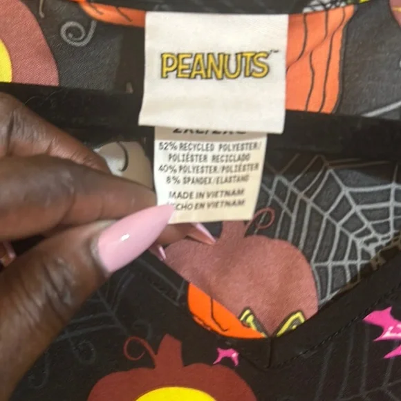 Peanuts Black and Orange Short Sleeve Tee with Halloween Print - Picture 4 of 4